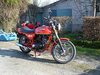 En 2005 j'ai changé les guidons pour monter un cintre plat